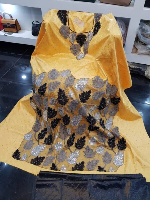 Bazin Perlé Dubaï Feuillage Argent et Noir Jaune