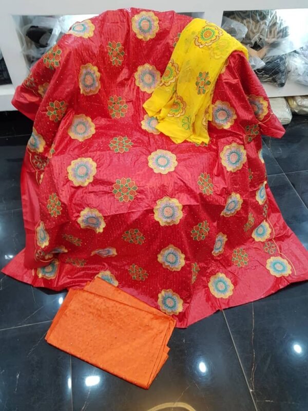 Bazin Perlé Dubaï Fleurs Multicolores Rouge Éclatant