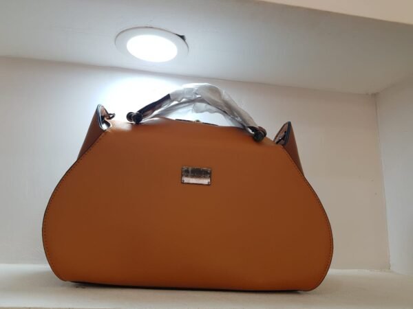 Sac à main minimaliste arrondi